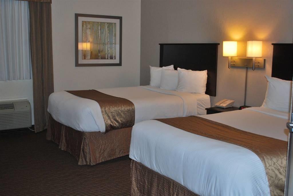 Quality Inn & Suites Томпсон Экстерьер фото