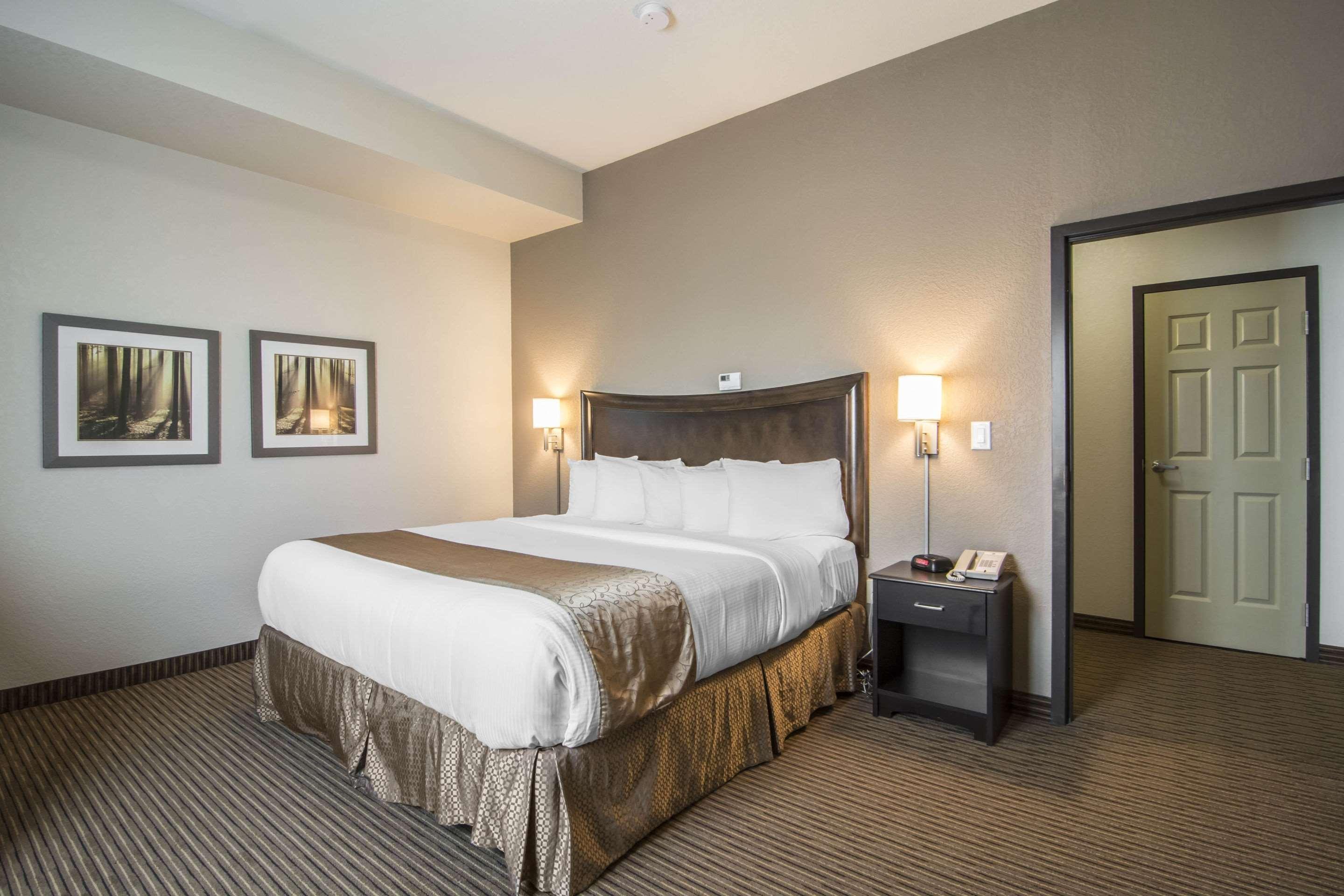 Quality Inn & Suites Томпсон Экстерьер фото