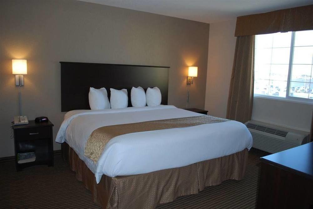 Quality Inn & Suites Томпсон Экстерьер фото