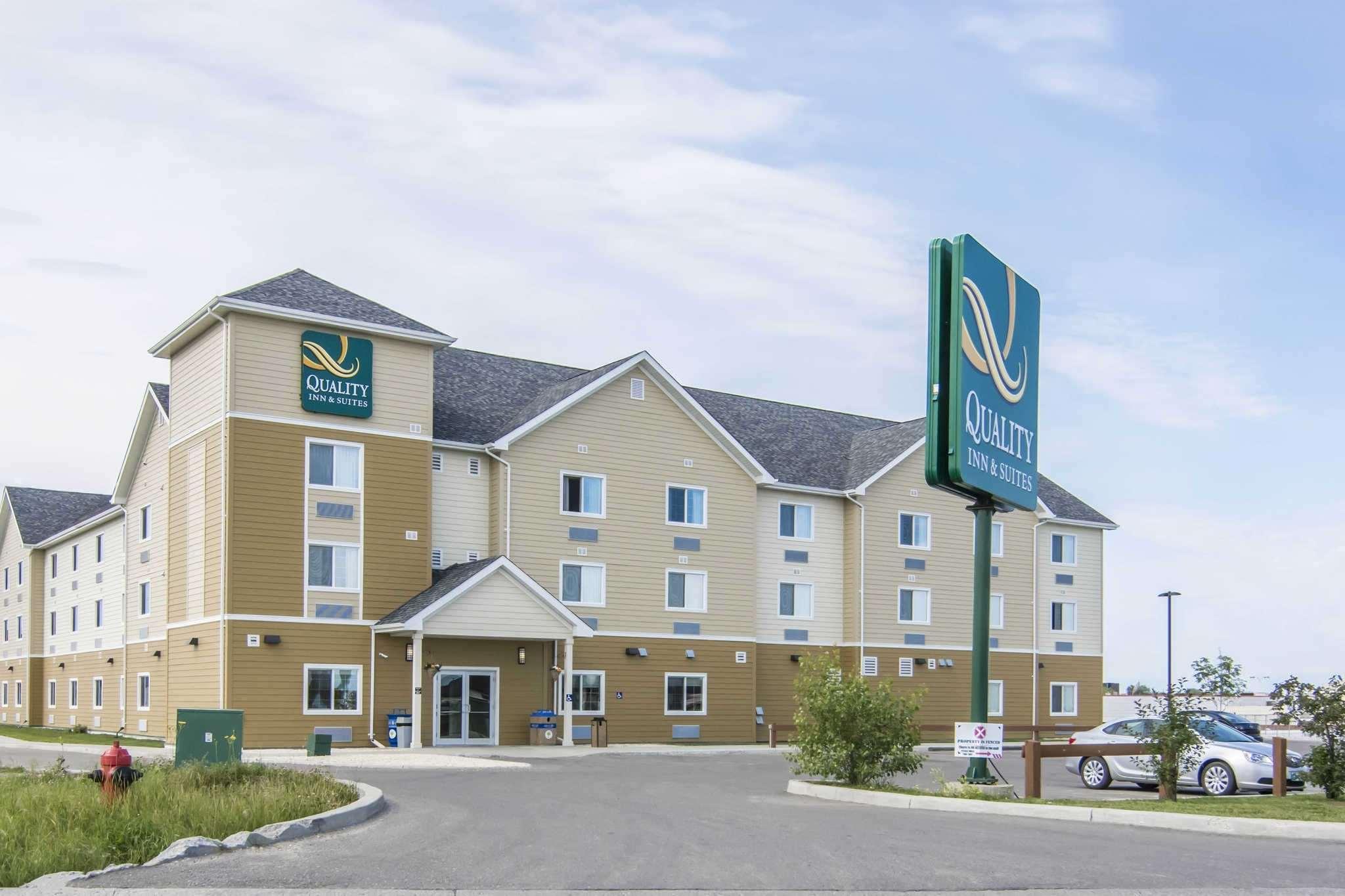 Quality Inn & Suites Томпсон Экстерьер фото