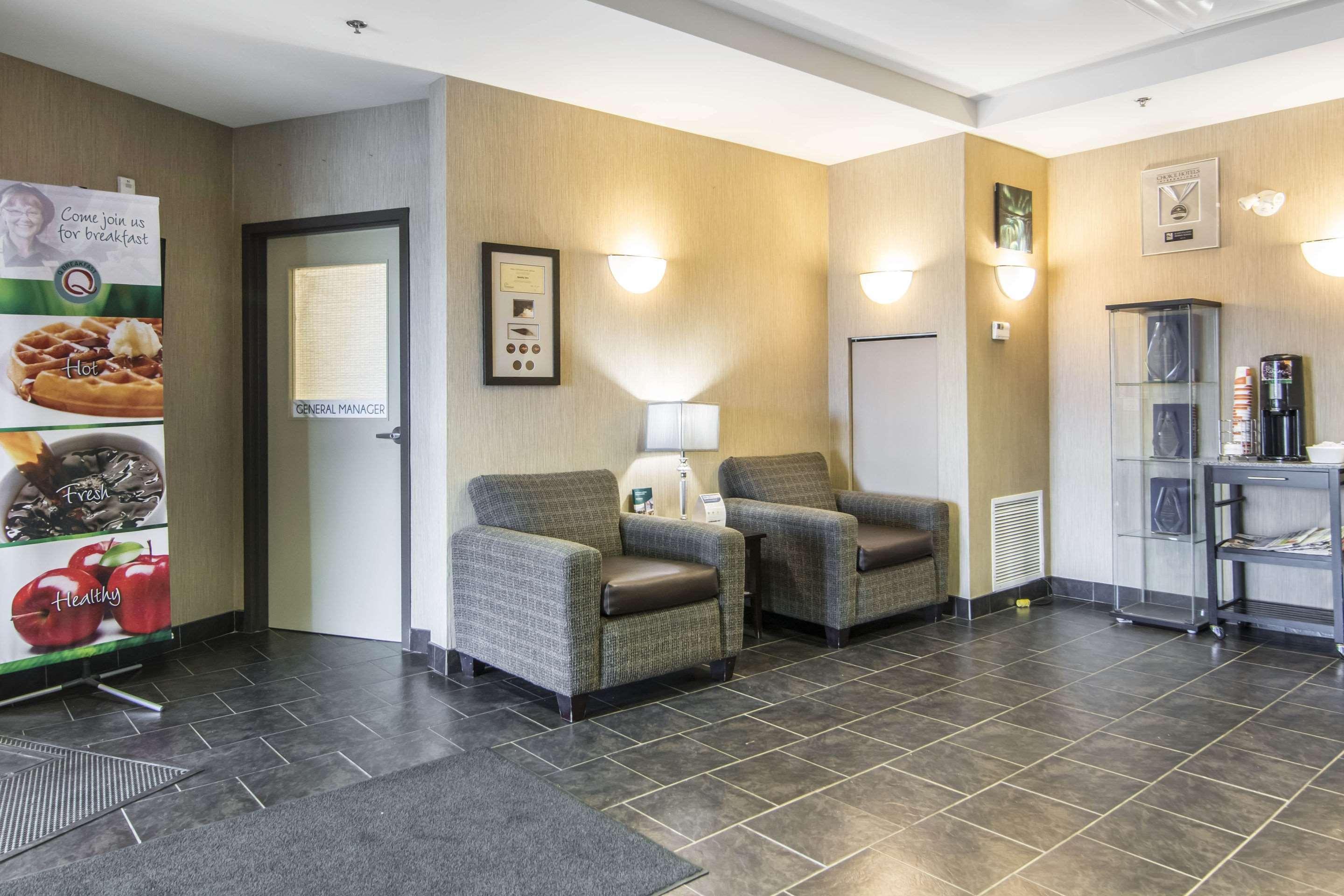 Quality Inn & Suites Томпсон Экстерьер фото